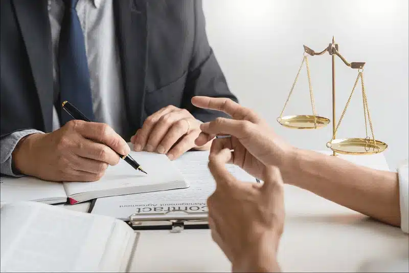 Comprendre le rôle essentiel de l'avocat fiscaliste dans la gestion de votre patrimoine