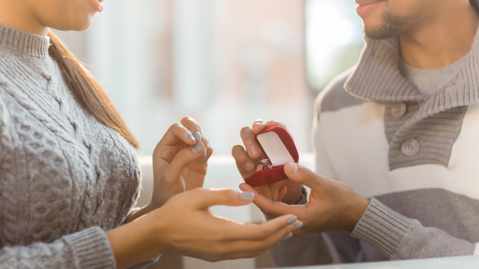 Bague Trinity Cartier : comment révéler son style en 2026 ?