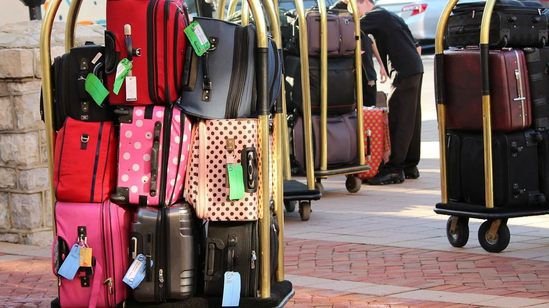Changez les roues et roulettes de vos équipements de manutention grâce à des professionnels