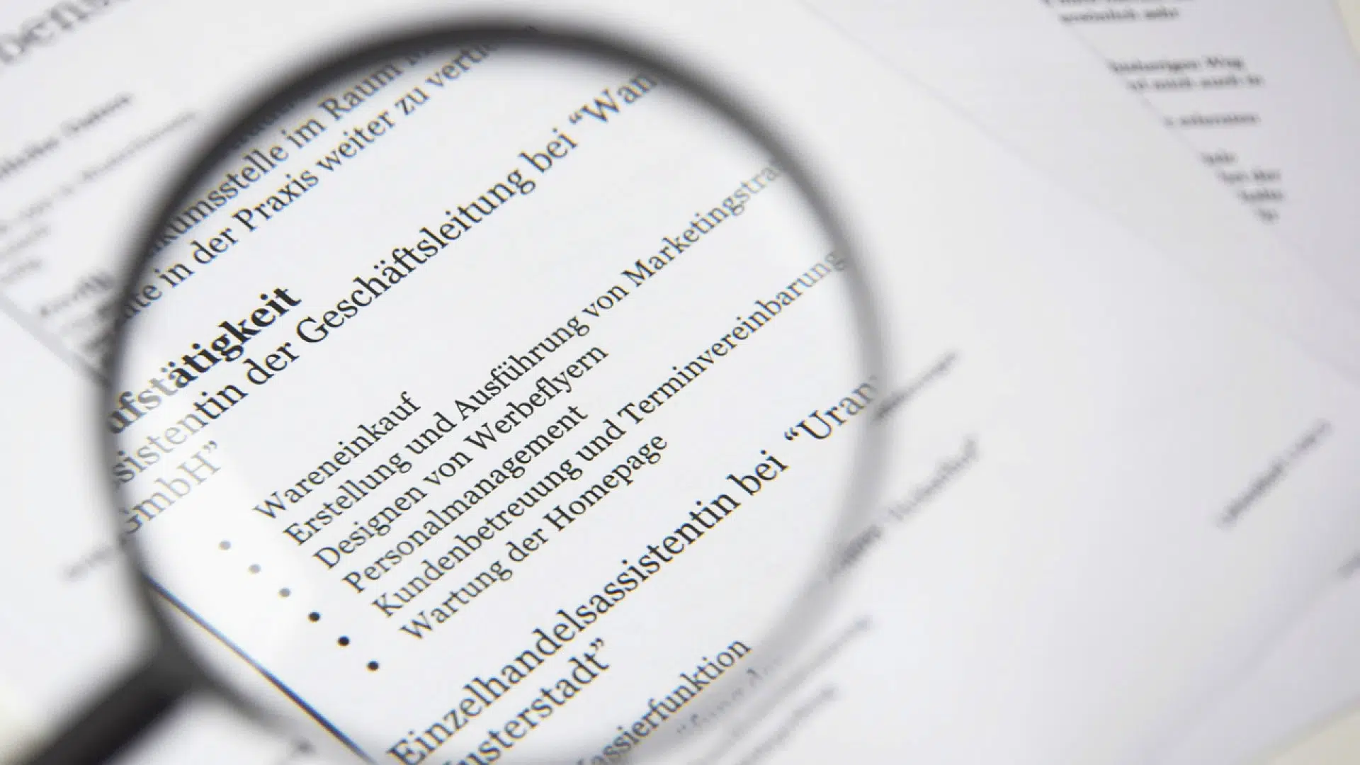 Comment bien rédiger un CV de contrôleur financier ?