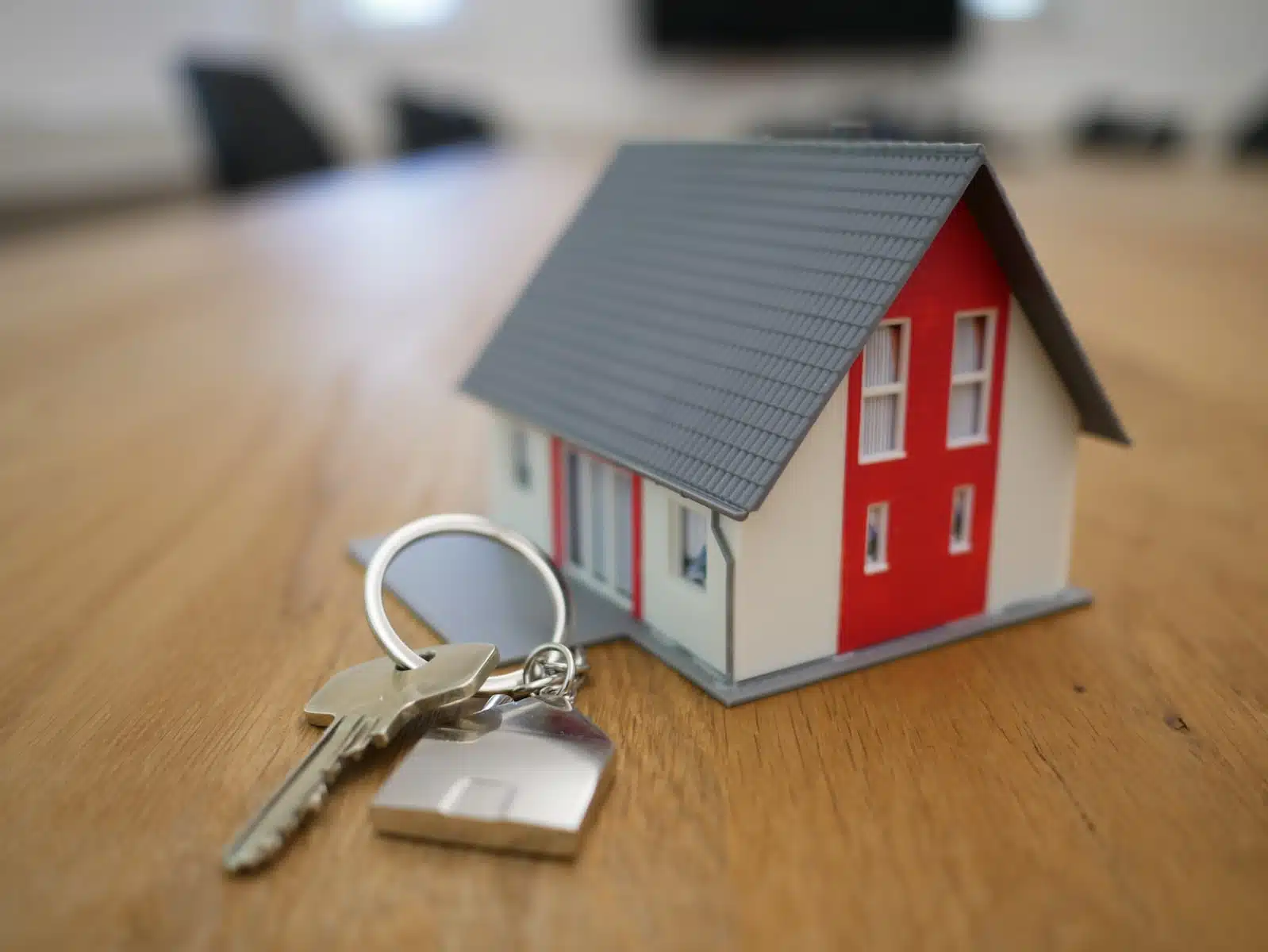 Pourquoi la plus-value immobilière d'un logement loué meublé est-elle moins imposée ?
